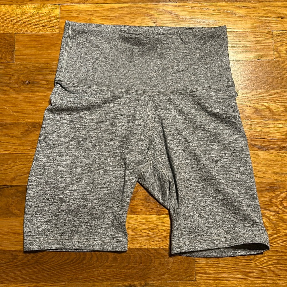 Old Navy - Women’s Highwaisted Active Shorts - Gray - Small